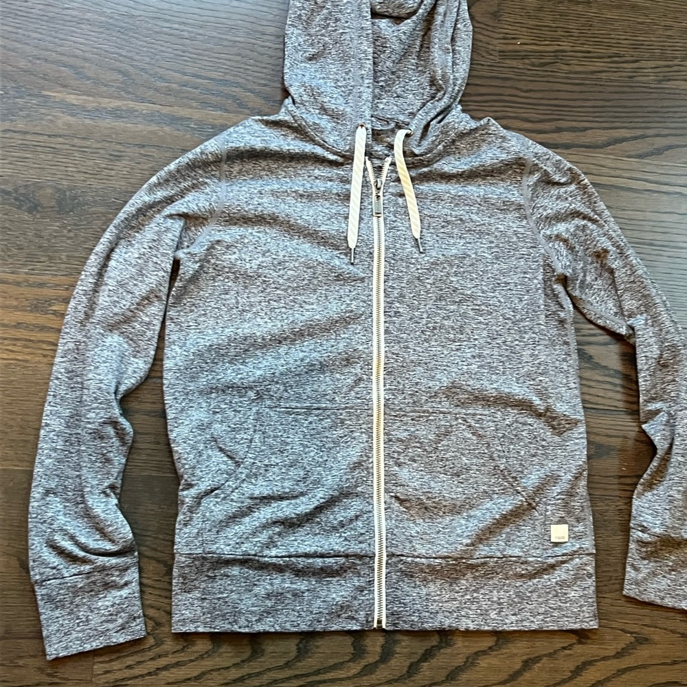 Vuori Halo performance women’s hoodie size sm